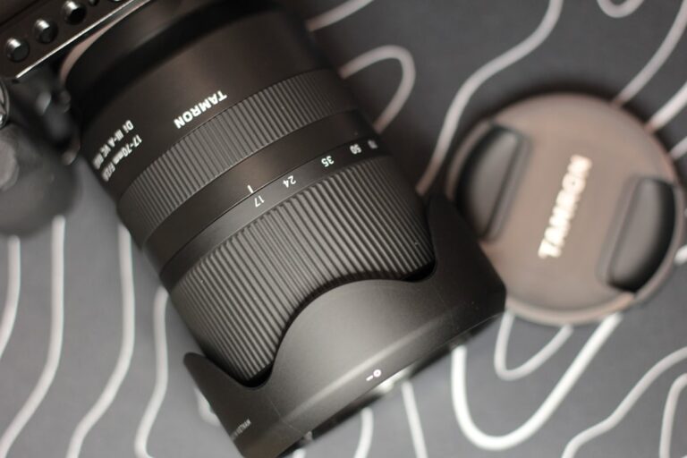 How to Find the Best Deals on Travel Equipment Online